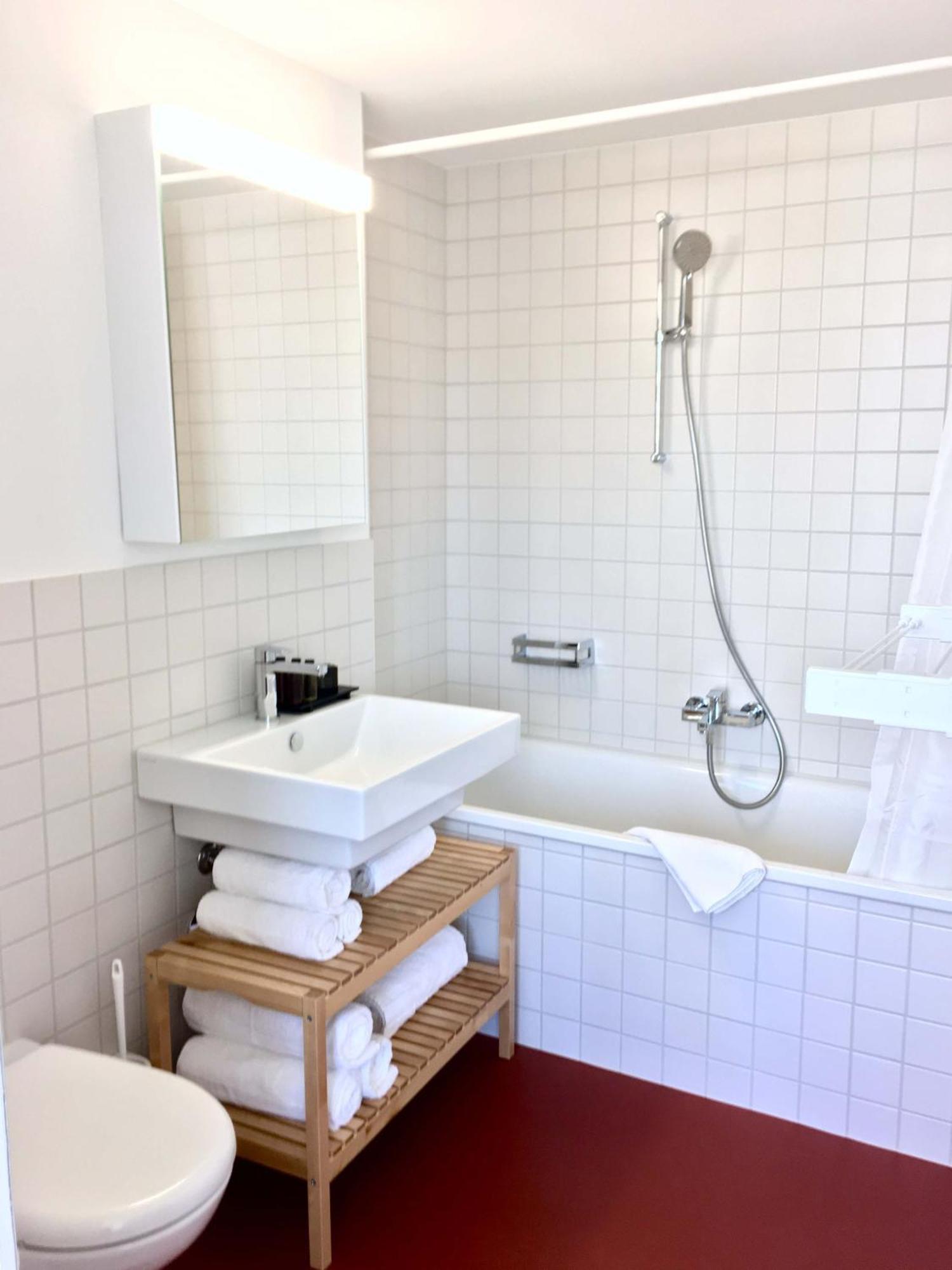Viadukt Homestay Zurich Ngoại thất bức ảnh